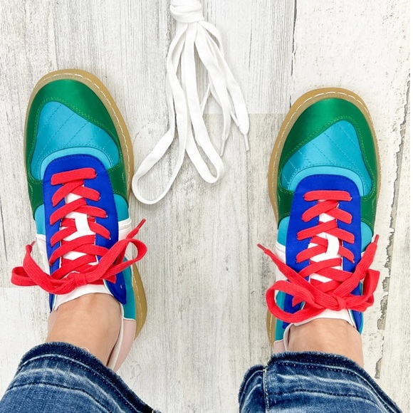 NWT Mia Vesta Sneaker in Turquoise & Green Multicolored - Picture 3 of 15